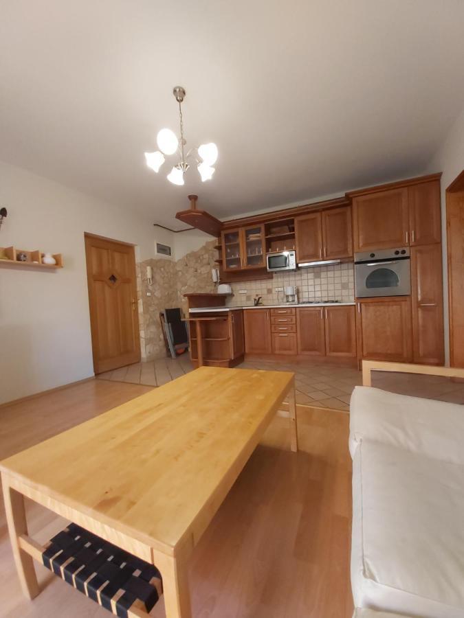 Katakunyho Apartment Кестели Екстериор снимка